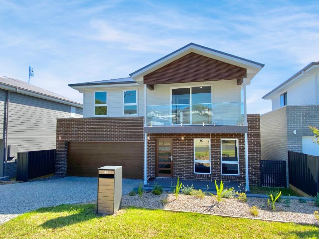 49 Breakwell Rd, Cameron Park, NSW 2285