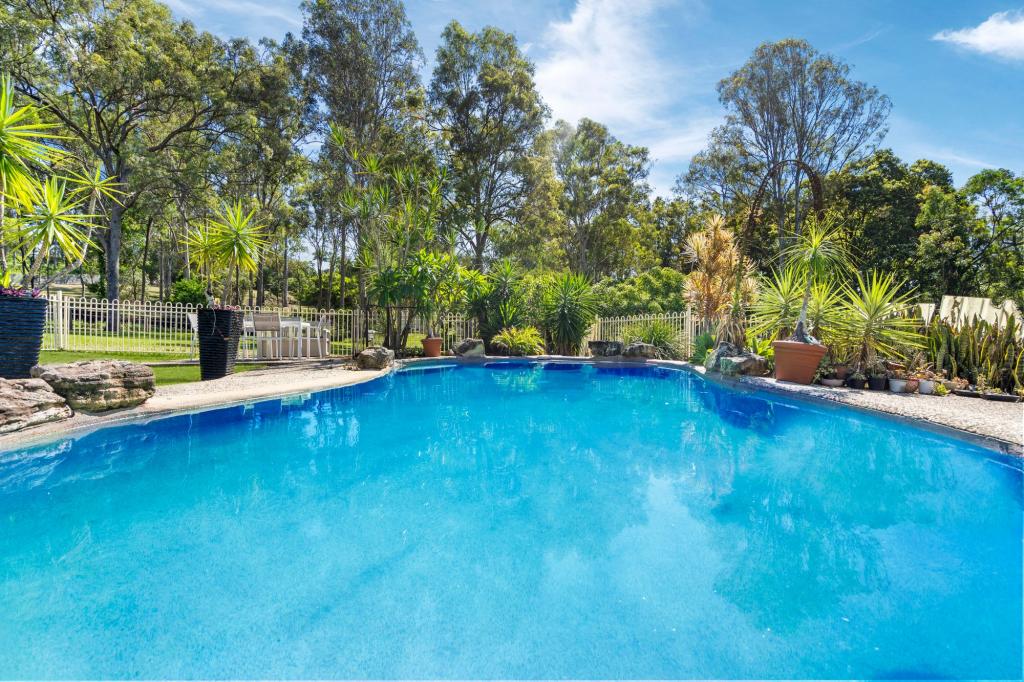 3 Edwards Pl, Ormeau, QLD 4208