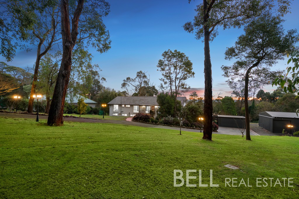 1035-1037 Mt Dandenong Tourist Rd, Montrose, VIC 3765