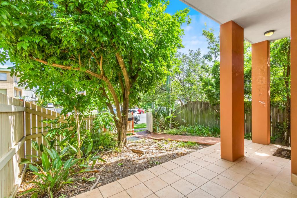 2/65 Kitchener St, Coorparoo, QLD 4151