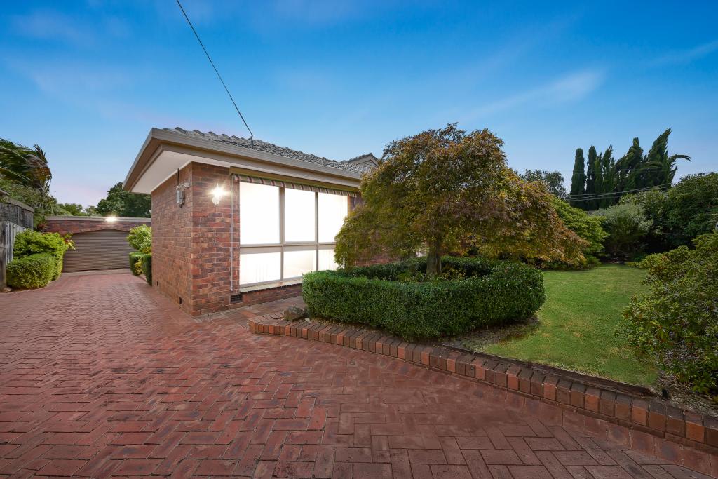 25 Meadowbrook Dr, Wheelers Hill, VIC 3150