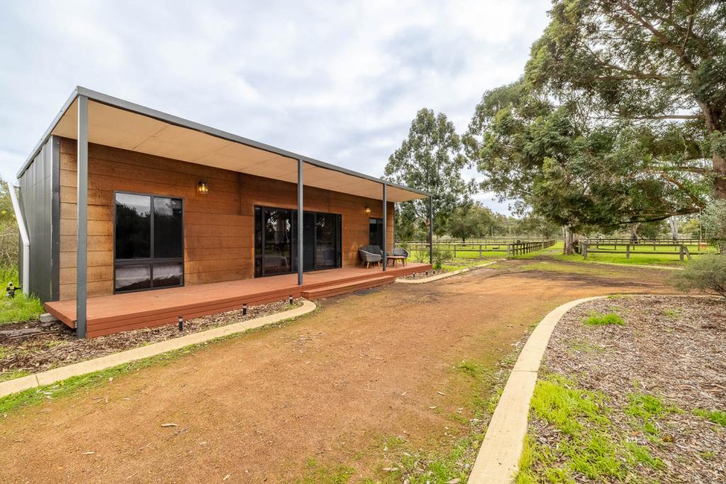 222 Wandi Dr, Wandi, WA 6167