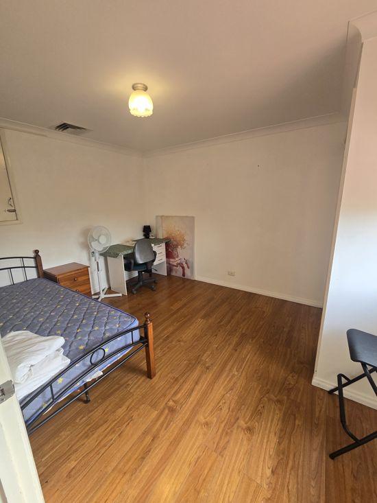 3 Banwell Cres, Carindale, QLD 4152