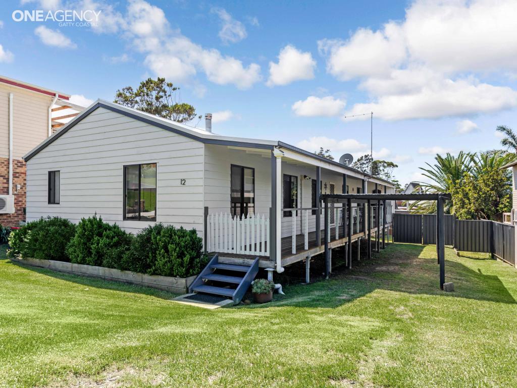 12 Beach St, Tuross Head, NSW 2537