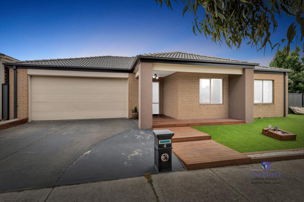 4 RIBERRY ST, CRAIGIEBURN, VIC 3064