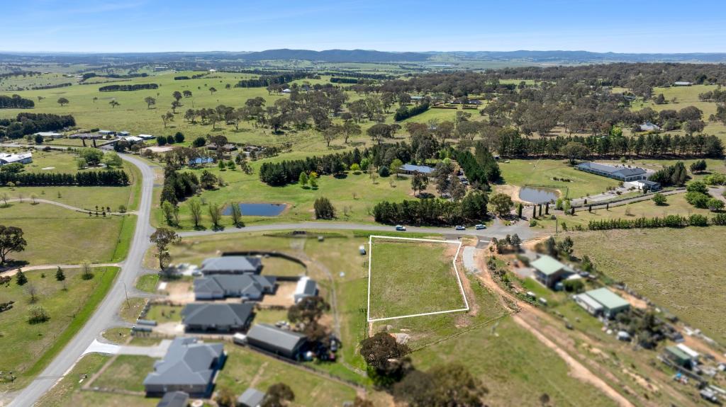 1/16 Park Close, Run-O-Waters, Via, Goulburn, NSW 2580