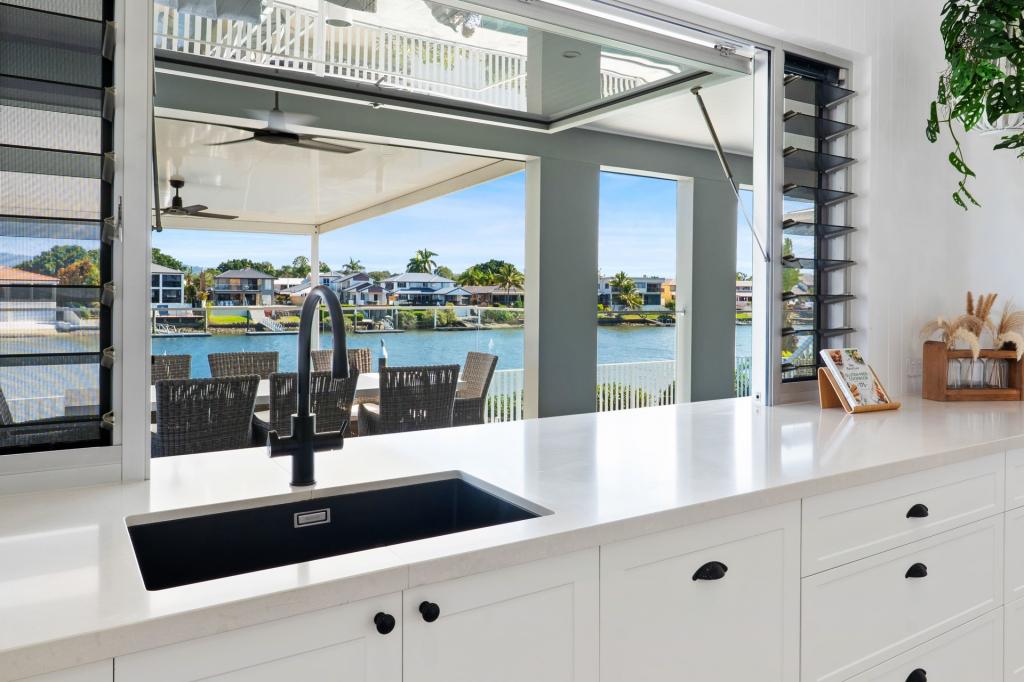 97 Sir Bruce Small Bvd, Benowa, QLD 4217