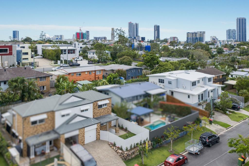 1/13 Louise St, Southport, QLD 4215