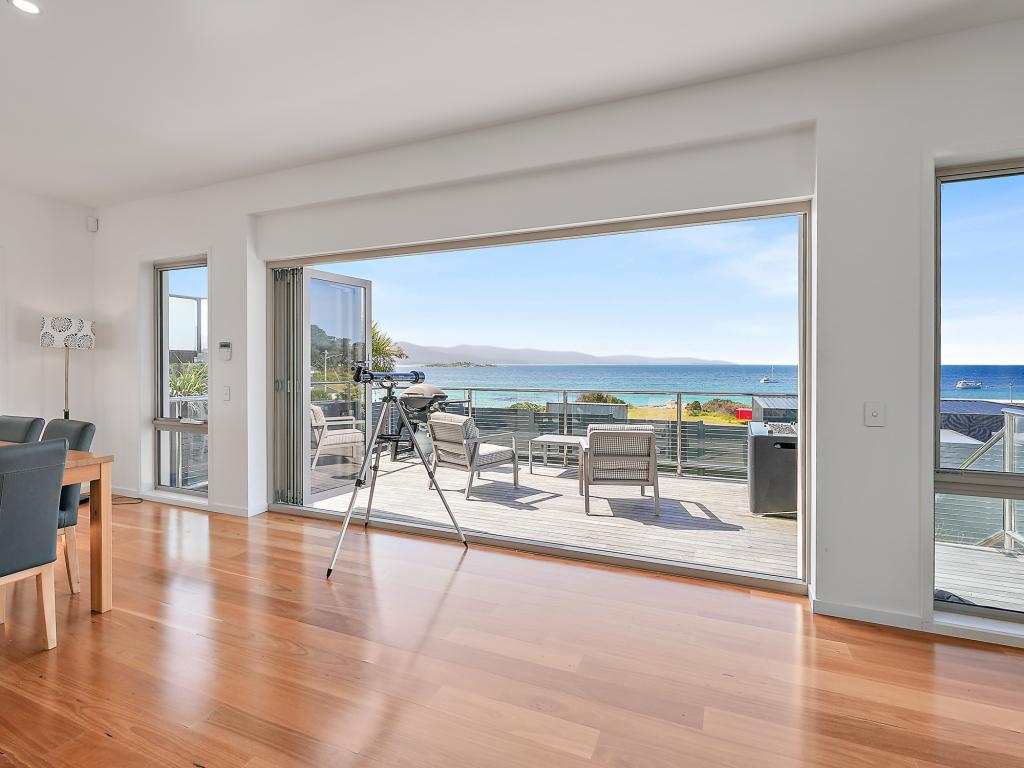 6 Jetty Rd, Bicheno, TAS 7215