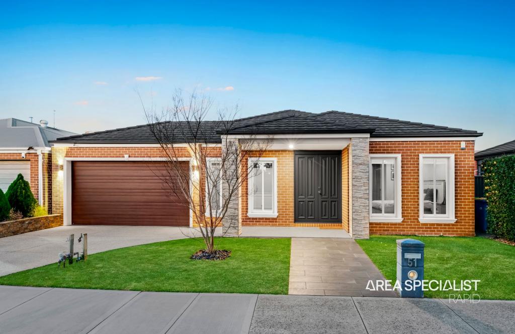 51 Mcewan Dr, Cranbourne East, VIC 3977