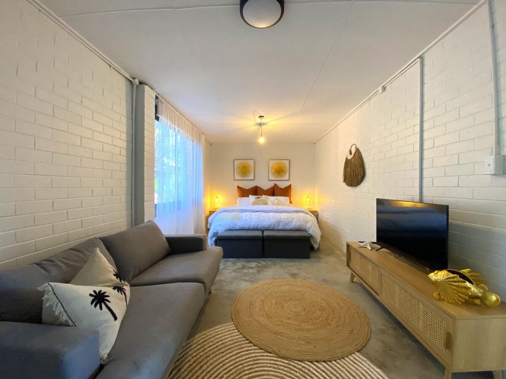 33a Corrie Pde, Corlette, NSW 2315