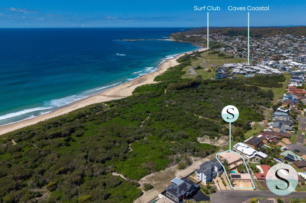 10 Driftwood Cl, Caves Beach, NSW 2281
