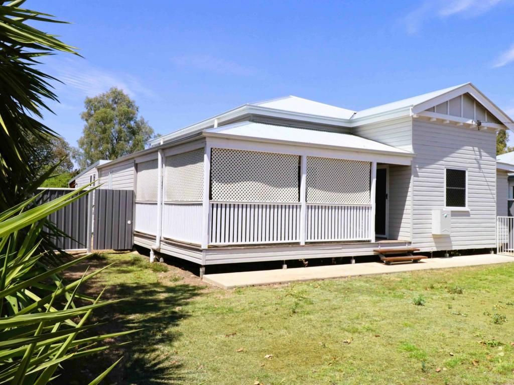 108 Arthur St, Roma, QLD 4455