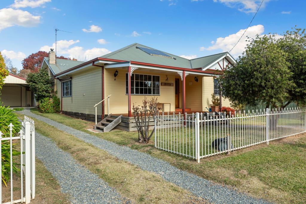 18 Minerva St, Mansfield, VIC 3722