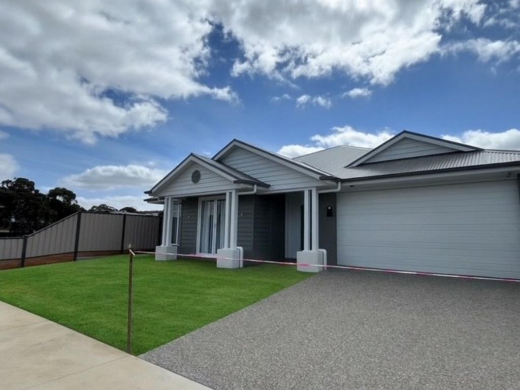 13 Coachman Ave, Kilmore, VIC 3764
