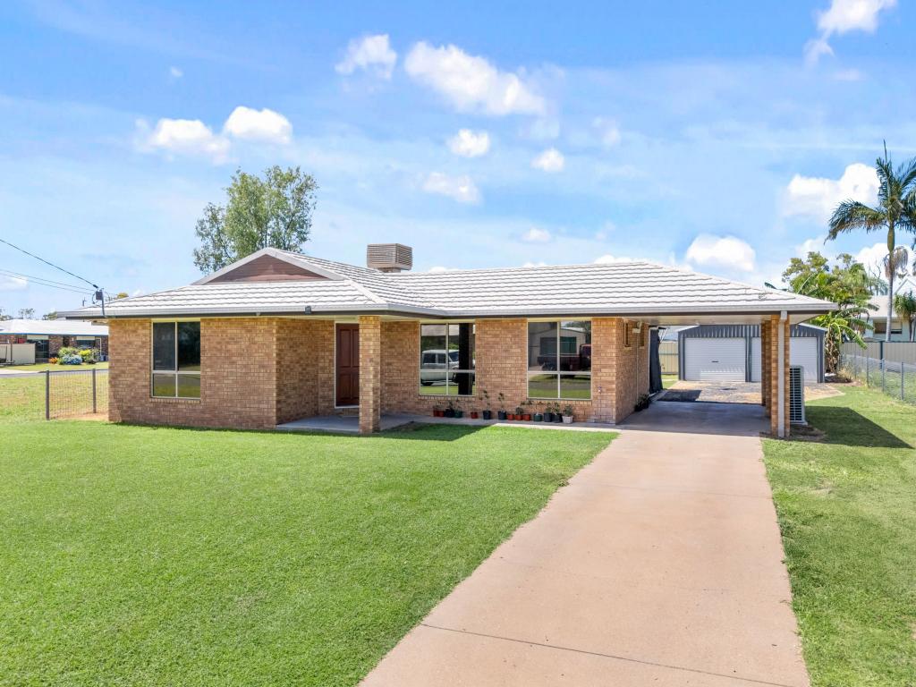 2 Smith Pl, Emerald, QLD 4720