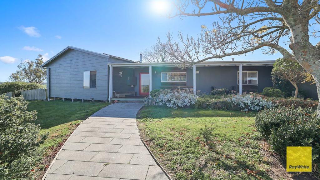 20 LARKIN RD, FISH CREEK, VIC 3959