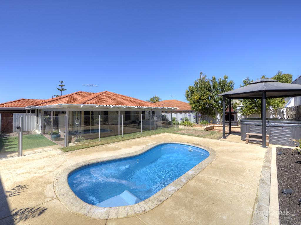 50 Santa Barbara Pde, Quinns Rocks, WA 6030