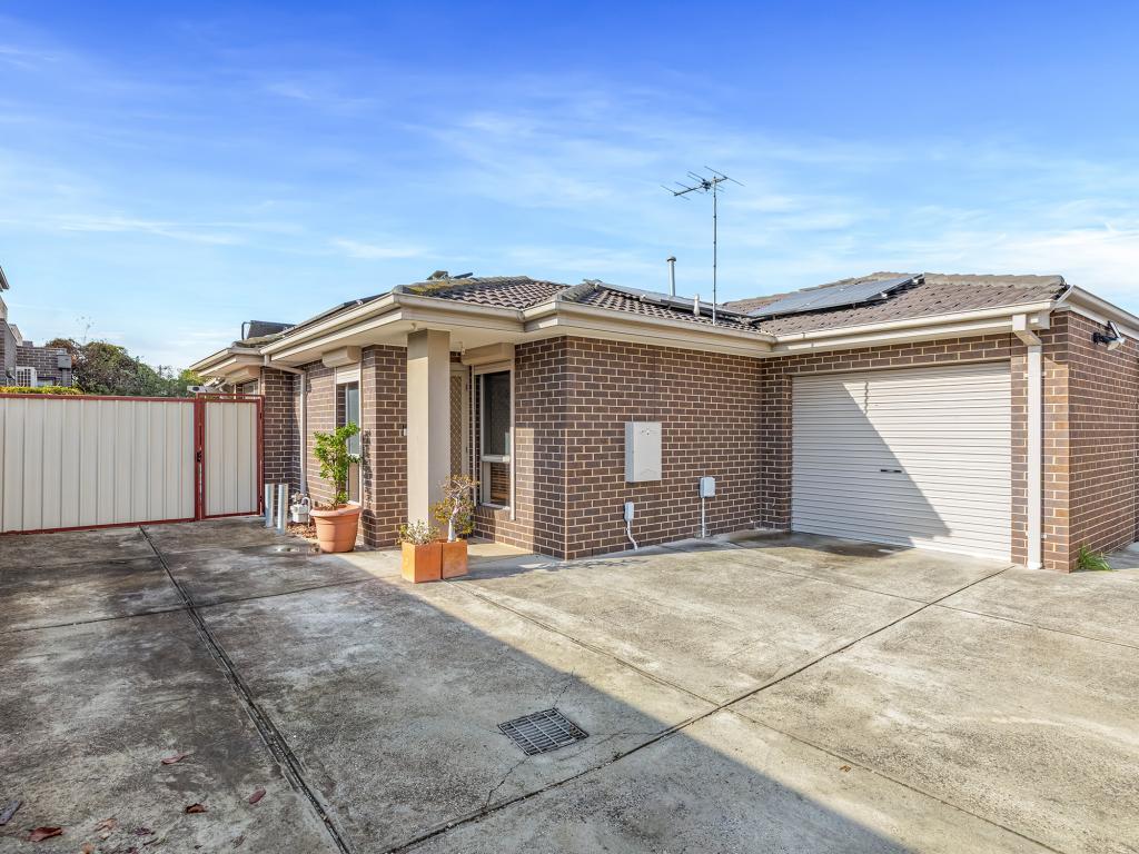 2/26 Cornhill St, St Albans, VIC 3021