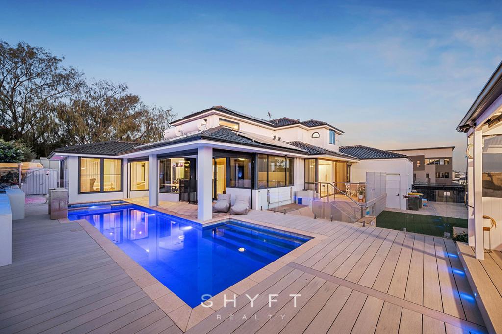 2 Rosslare Prom, Mindarie, WA 6030