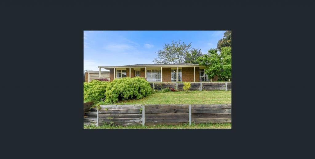 68 Ahern Rd, Pakenham, VIC 3810