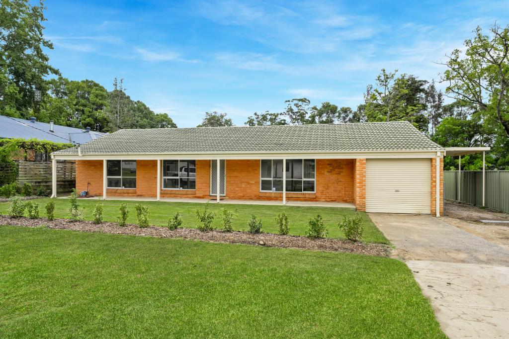 5 Ourimbah St, Lisarow, NSW 2250