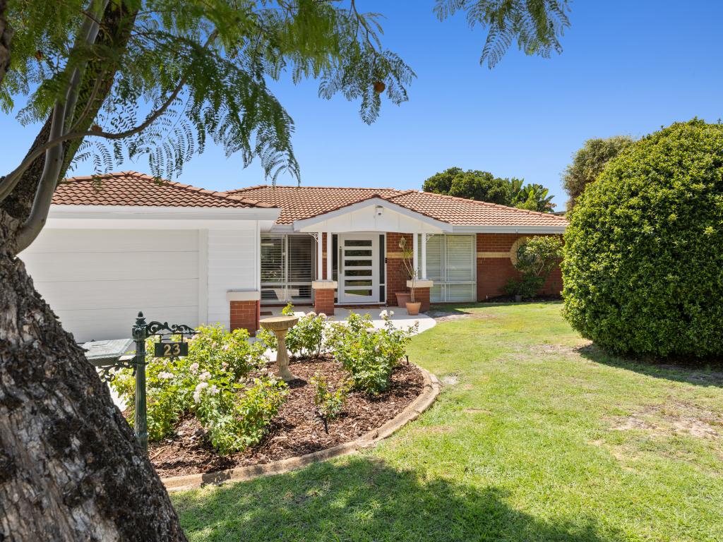 23 Waratah Bvd, Canning Vale, WA 6155