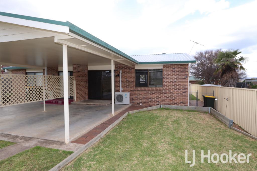 2/135 Warialda Rd, Inverell, NSW 2360