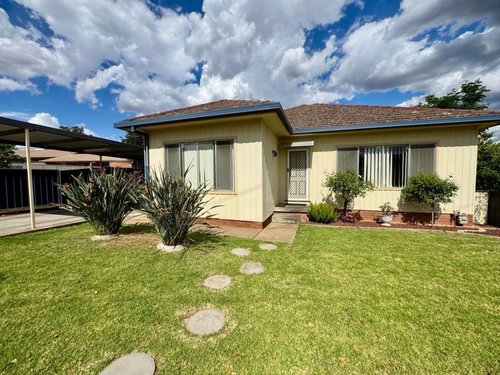 7 High St, Parkes, NSW 2870