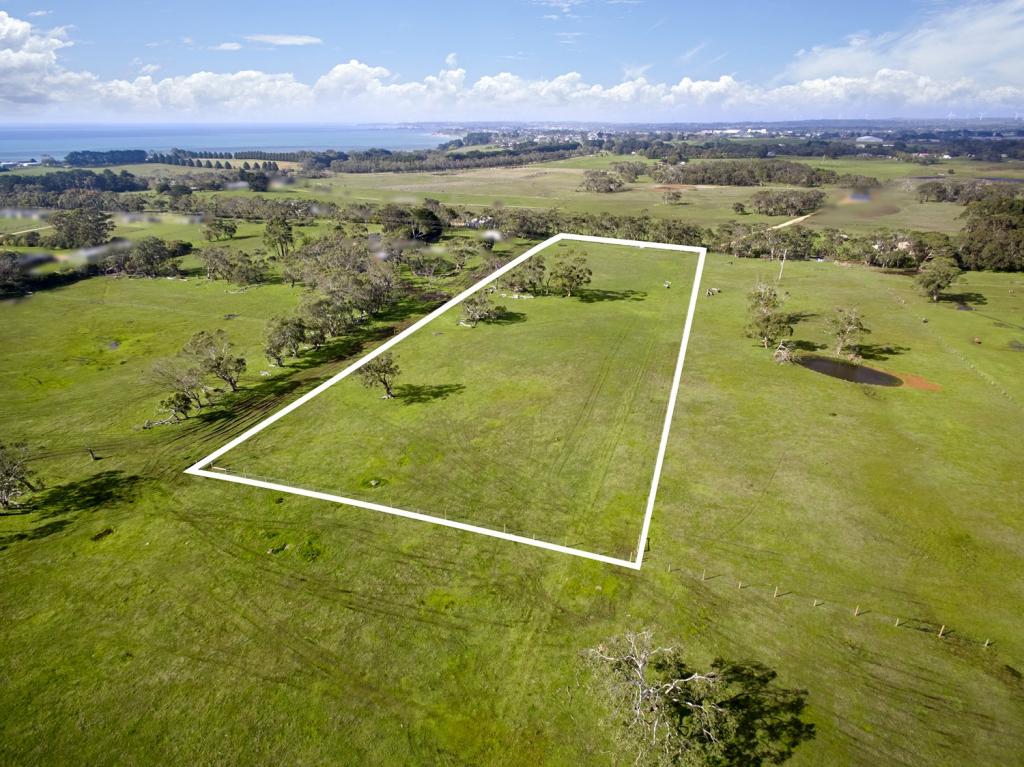 66 Crowes Rd, Bolwarra, VIC 3305