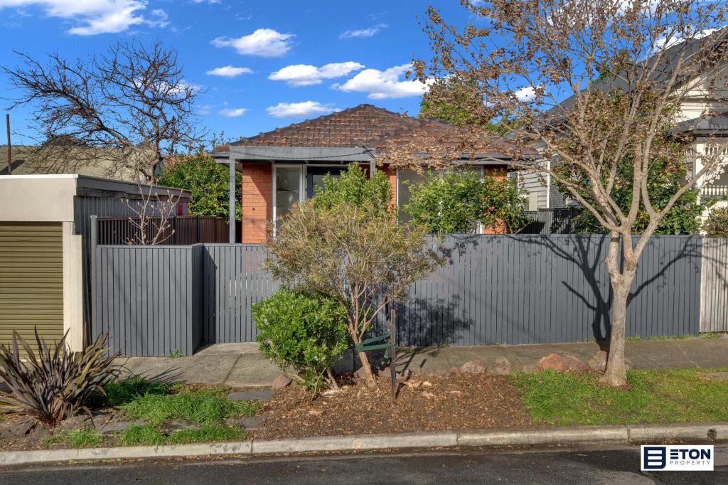 9 Charles St, Seddon, VIC 3011