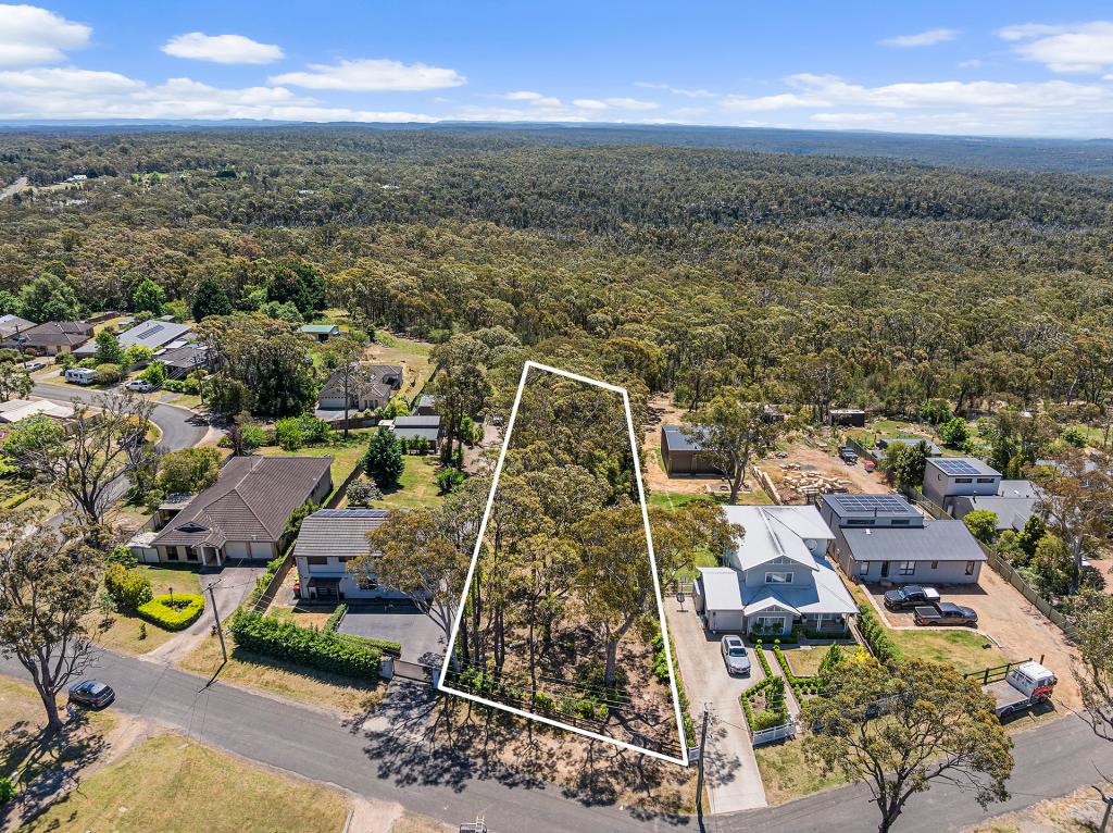 6 Grandview Pde, Hill Top, NSW 2575