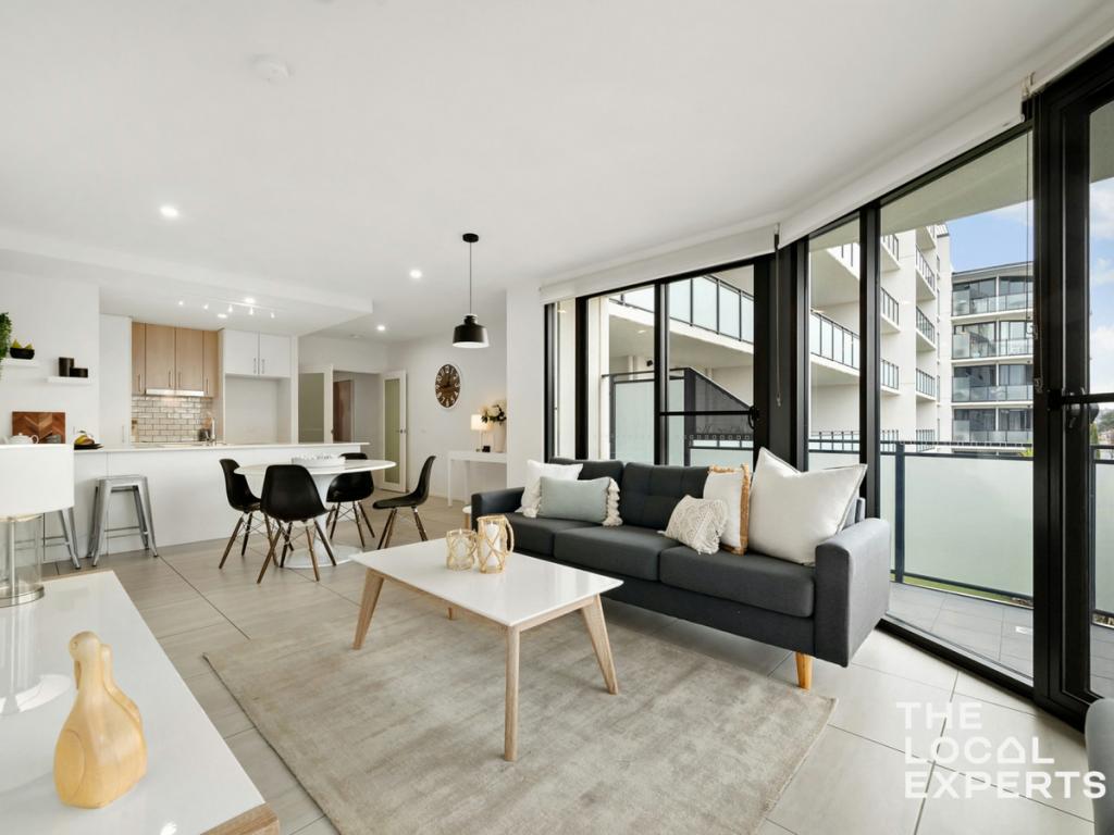 33/2 HINDER ST, GUNGAHLIN, ACT 2912