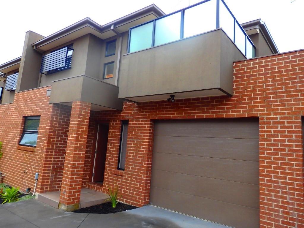 3/28 Burrows Ave, Dandenong, VIC 3175