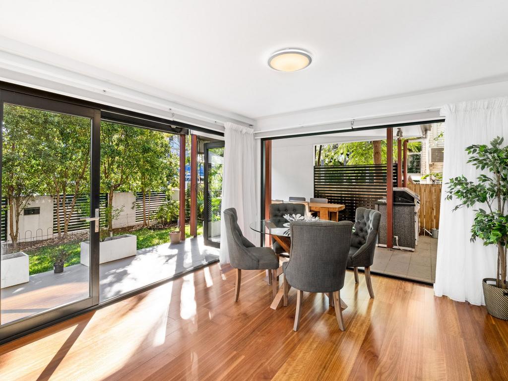 385c Hawthorne Rd, Hawthorne, QLD 4171