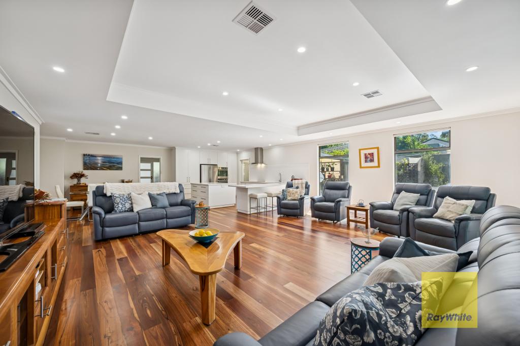 24 Gunbar Way, Kalamunda, WA 6076