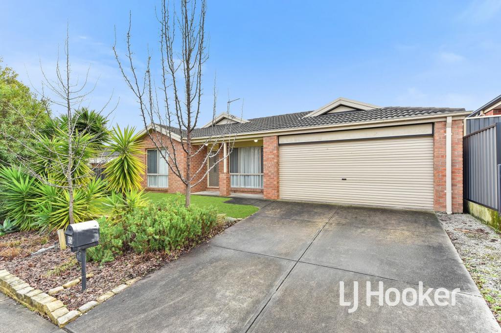 65 Leigh Dr, Pakenham, VIC 3810