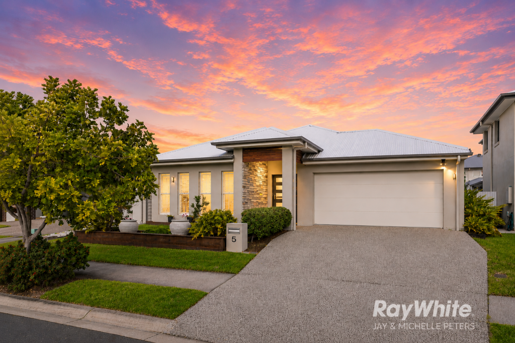 5 VOYAGE ST, NEWPORT, QLD 4020