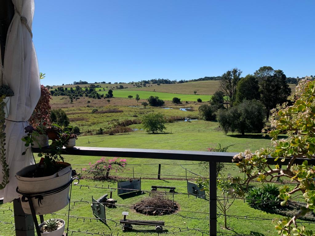 6 Charles St, Kalbar, QLD 4309