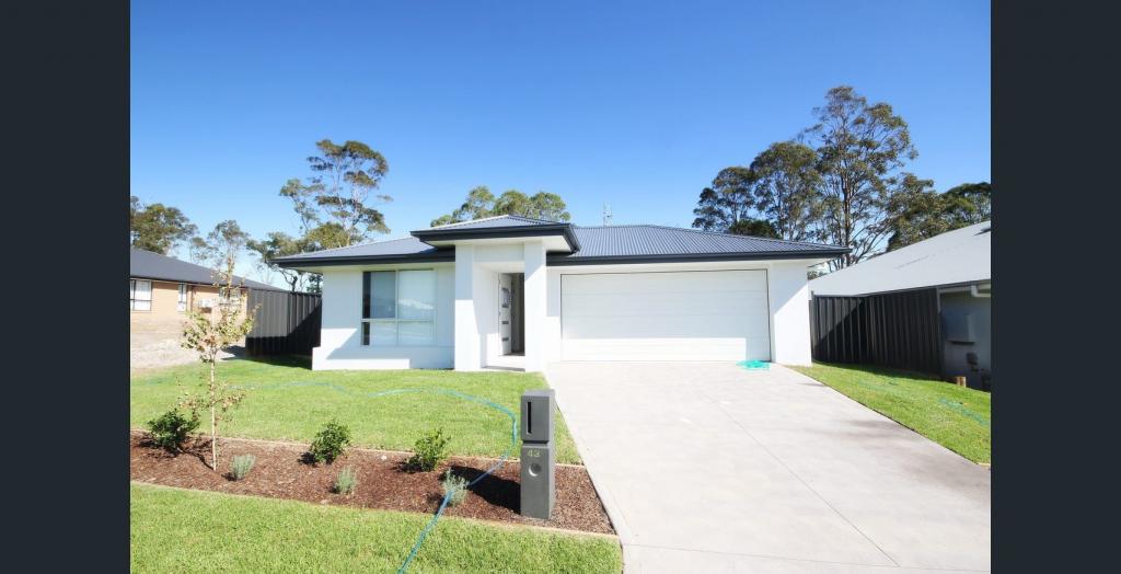 43 Lancaster St, Thornton, NSW 2322