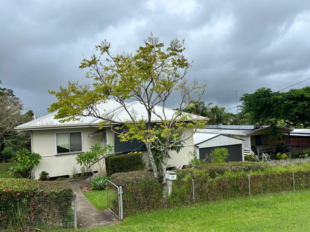 39 Hendry St, Tewantin, QLD 4565