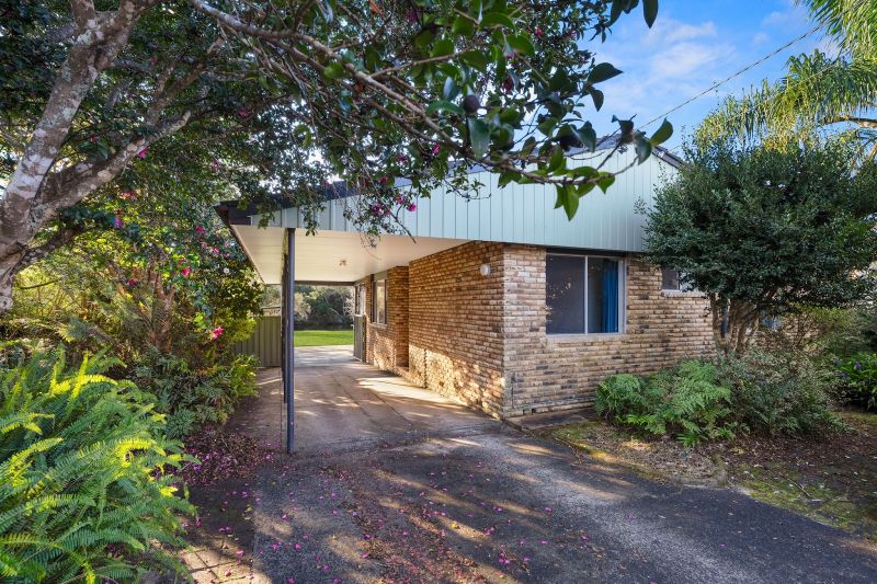 89 Birdwood Dr, Blue Haven, NSW 2262
