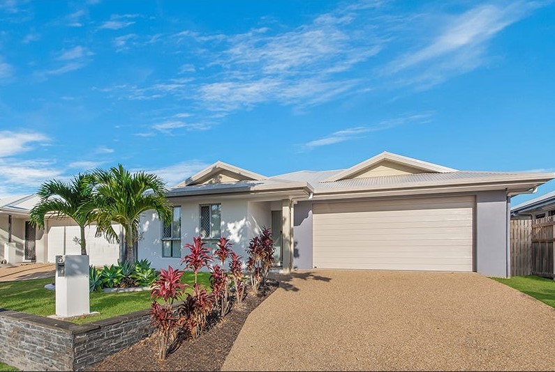 25 Sanctum Bvd, Mount Low, QLD 4818