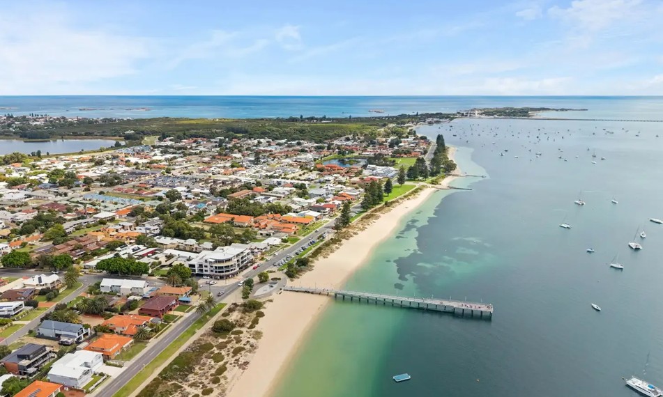 2/78 Parkin St, Rockingham, WA 6168