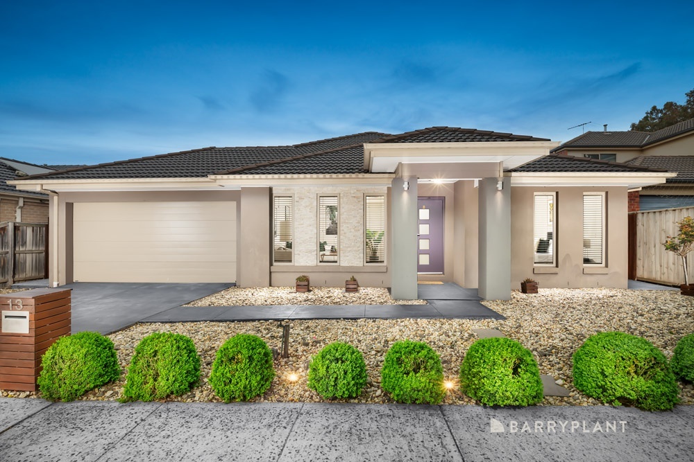 13 Torresdale Rd, South Morang, VIC 3752