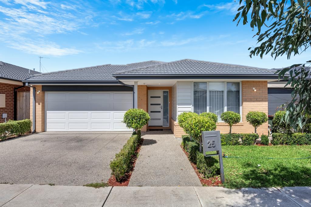 25 Janoli St, Mickleham, VIC 3064