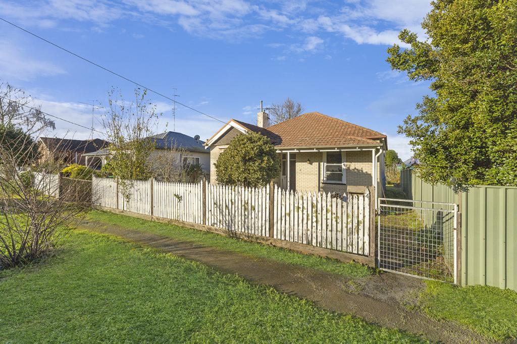 4 Clarence St, Hamilton, VIC 3300