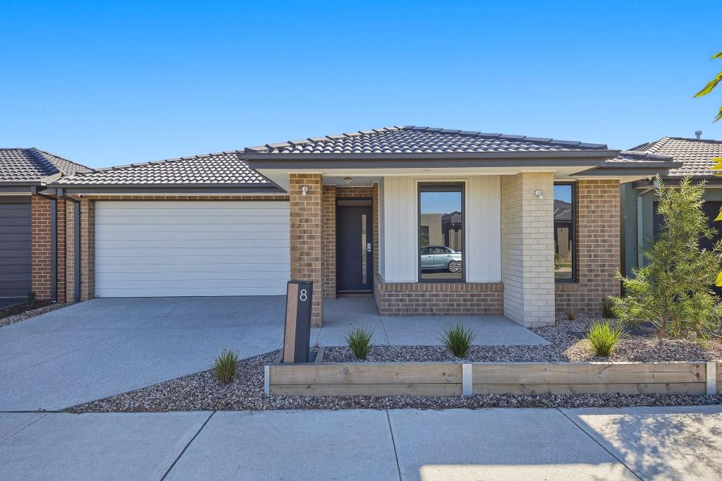 8 Carrera Cres, Clyde, VIC 3978