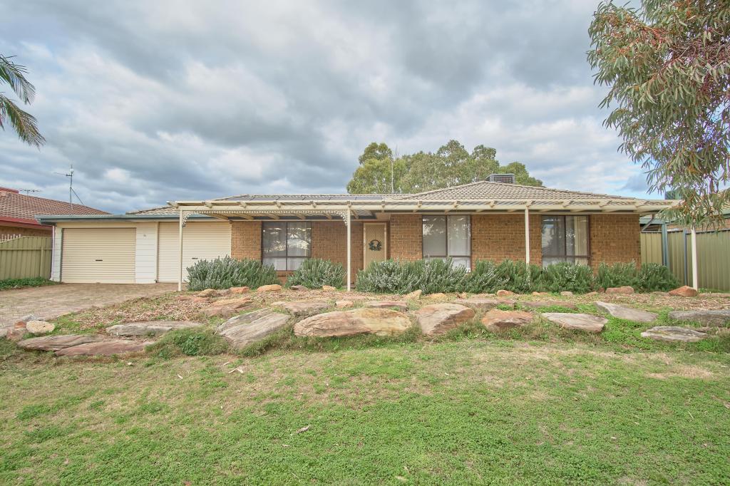 37 Otama Ct, Craigmore, SA 5114