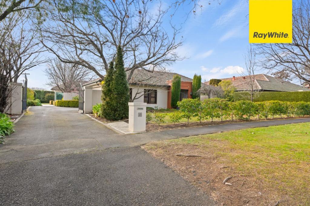 13 Arthur Cir, Forrest, ACT 2603